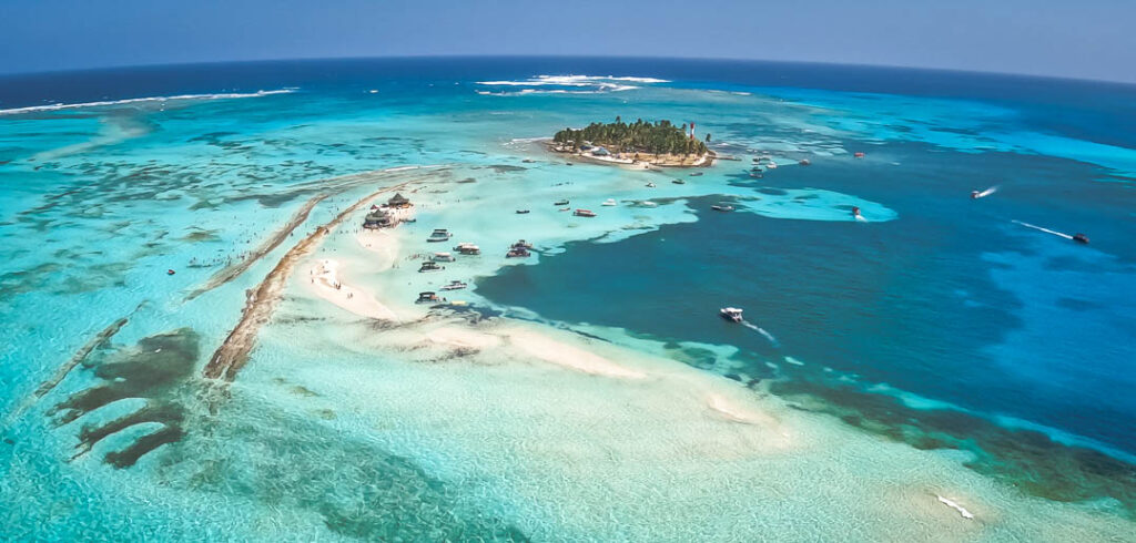 Bancos de areia em San Andrés.