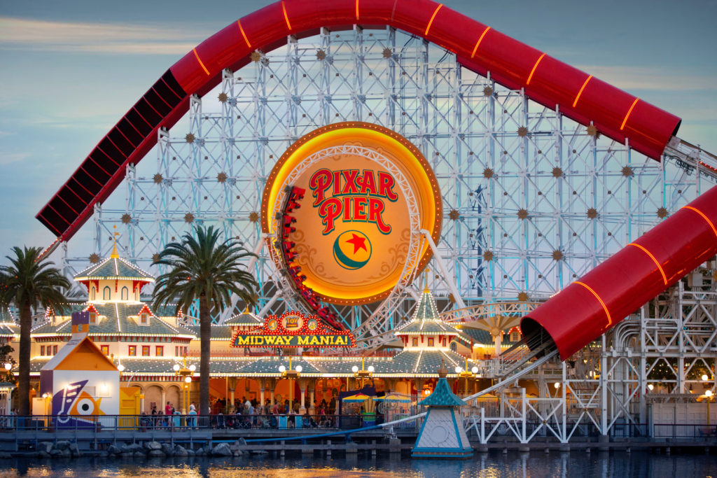 Pixar Pier, no Disney California Adventure® Park