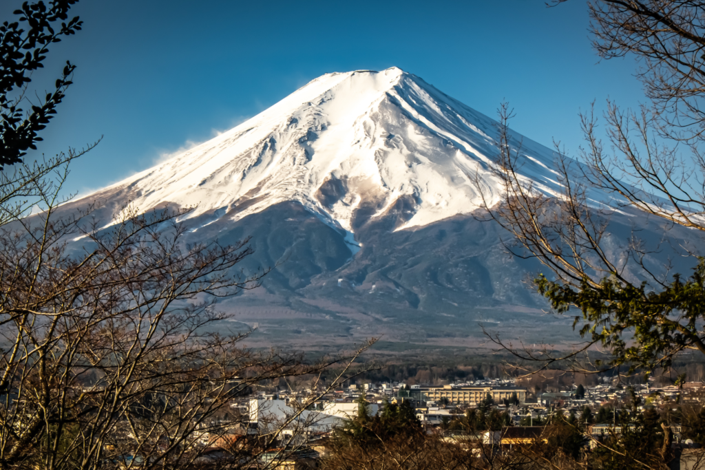 Monte Fuji, o maior símbolo da Terra do Sol Nascente.