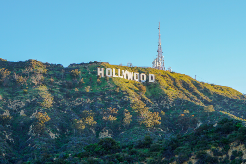 O famoso letreiro de Hollywood foi construído, inicialmente, para promover um empreendimento imobiliário.