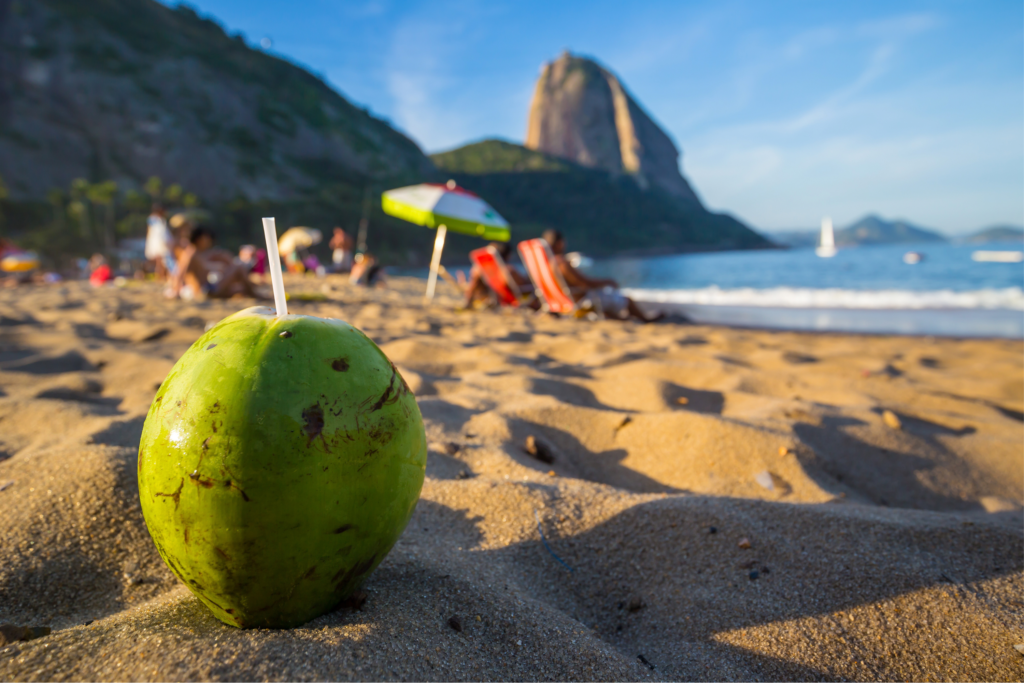 As praias do Rio de Janeiro estão entre as mais lindas do mundo.