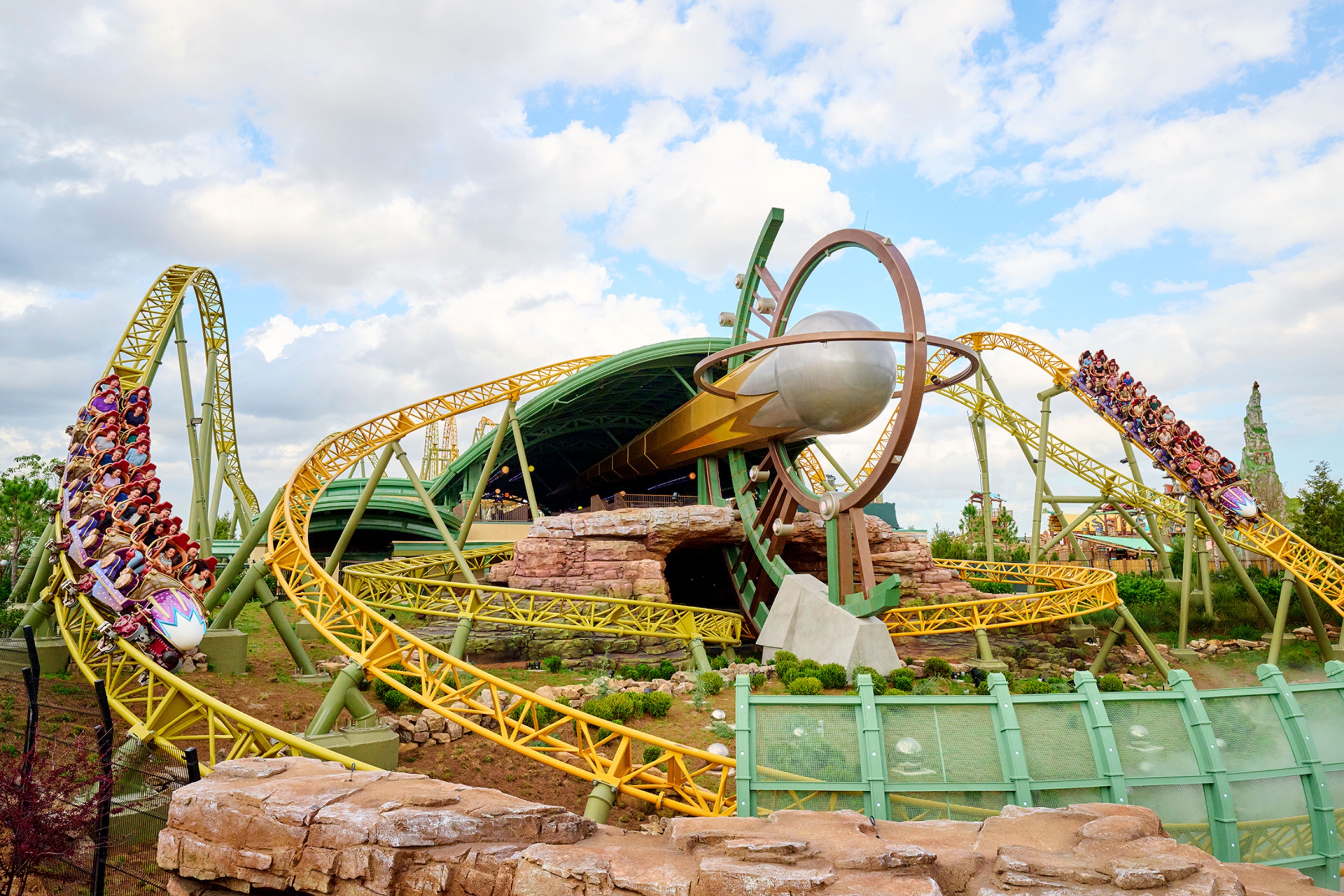 Saiba alguns segredos sobre a Stardust Racers, a montanha-russa do Celestial Park.