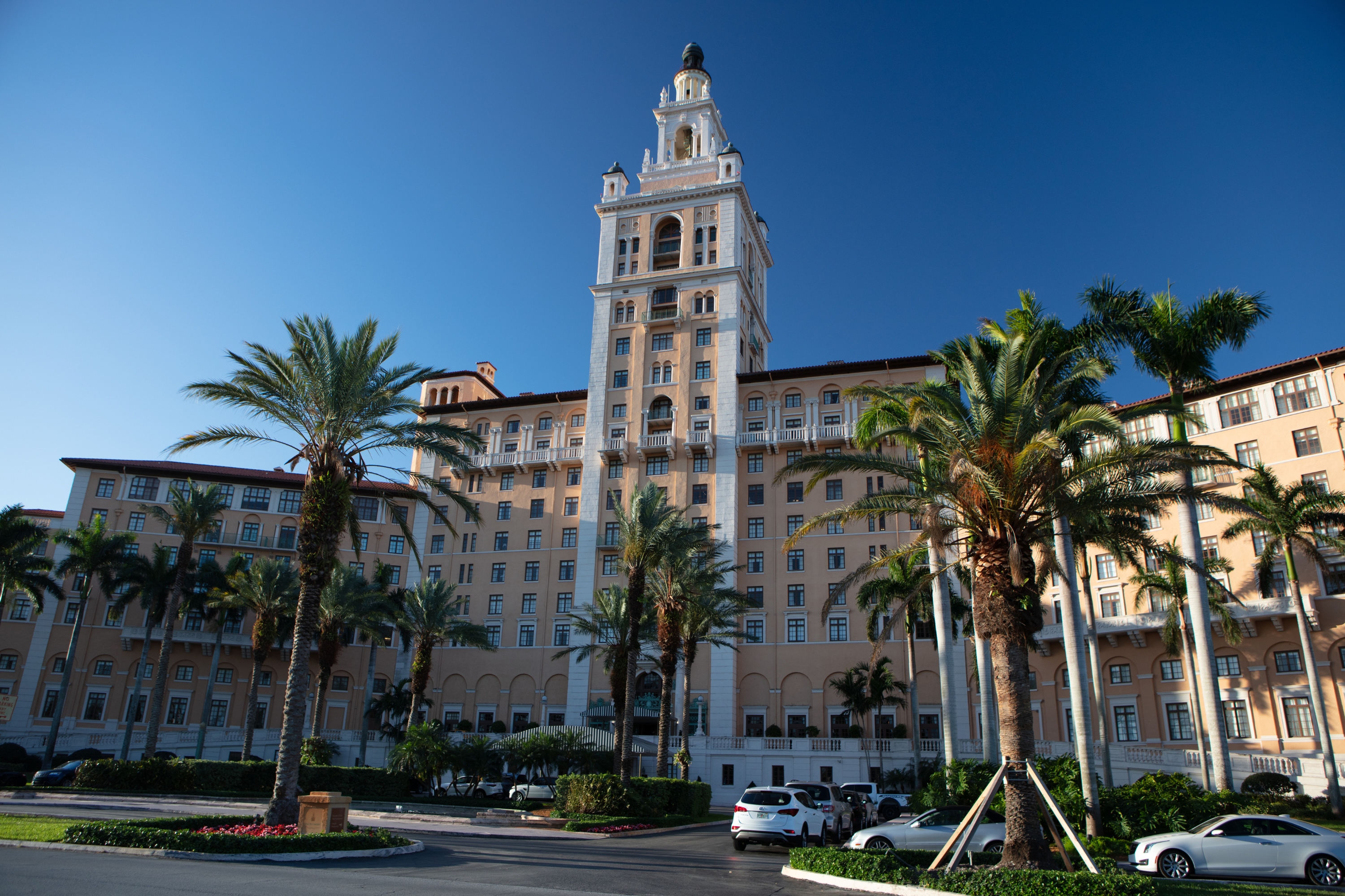 Pertinho de Miami, Coral Gables é uma cidade charmosa para se hospedar.