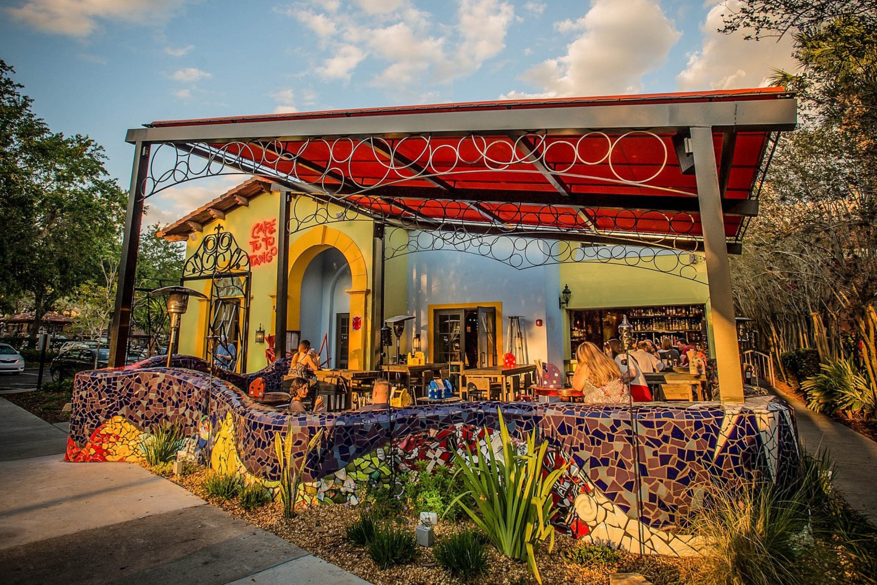 O Café Tu Tu Tango fica na International Drive e é um espaço ótimo para reunir a galera.