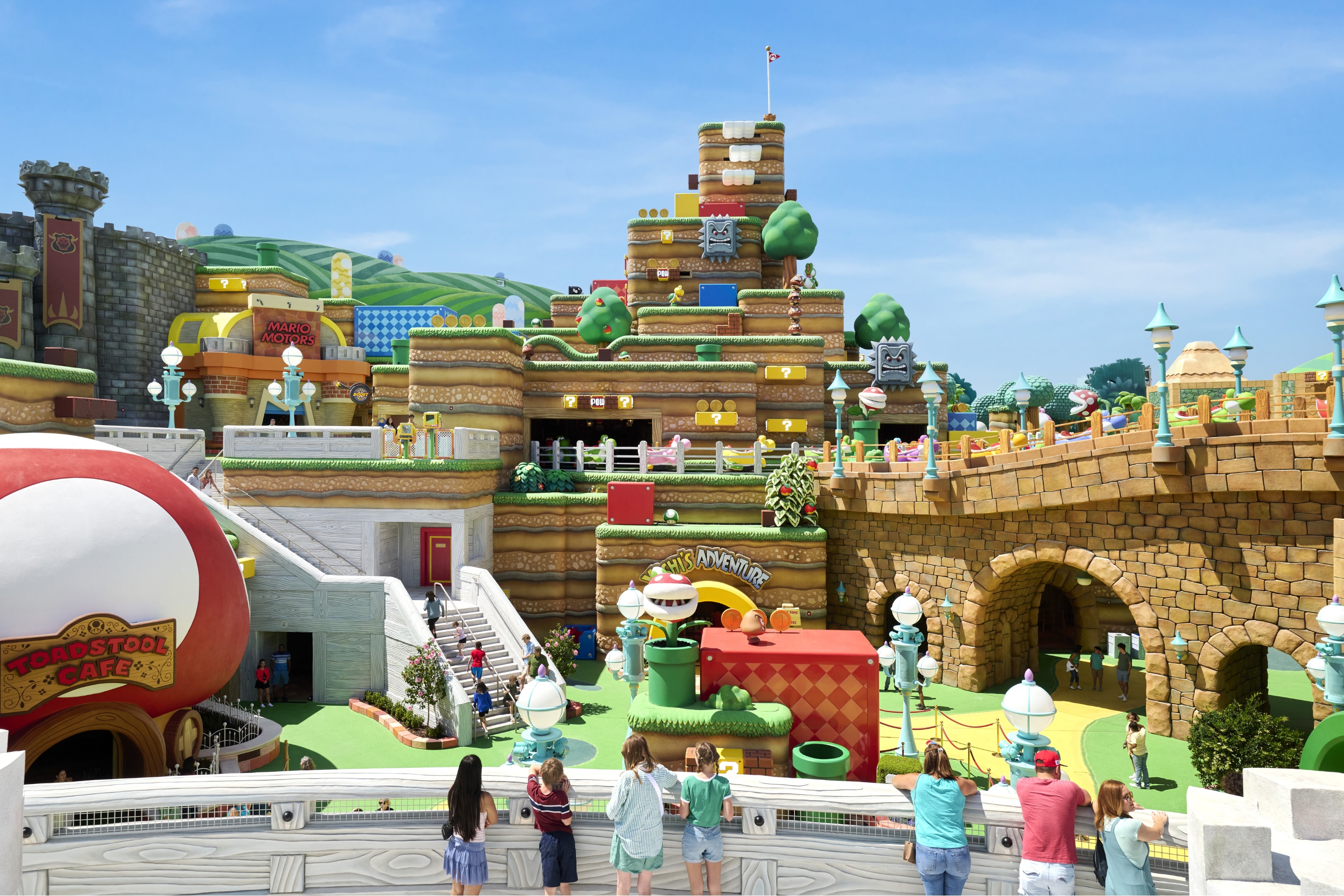 O Super Nintendo World, no Epic Universe, transporta o visitante para dentro de um jogo de videogame.
