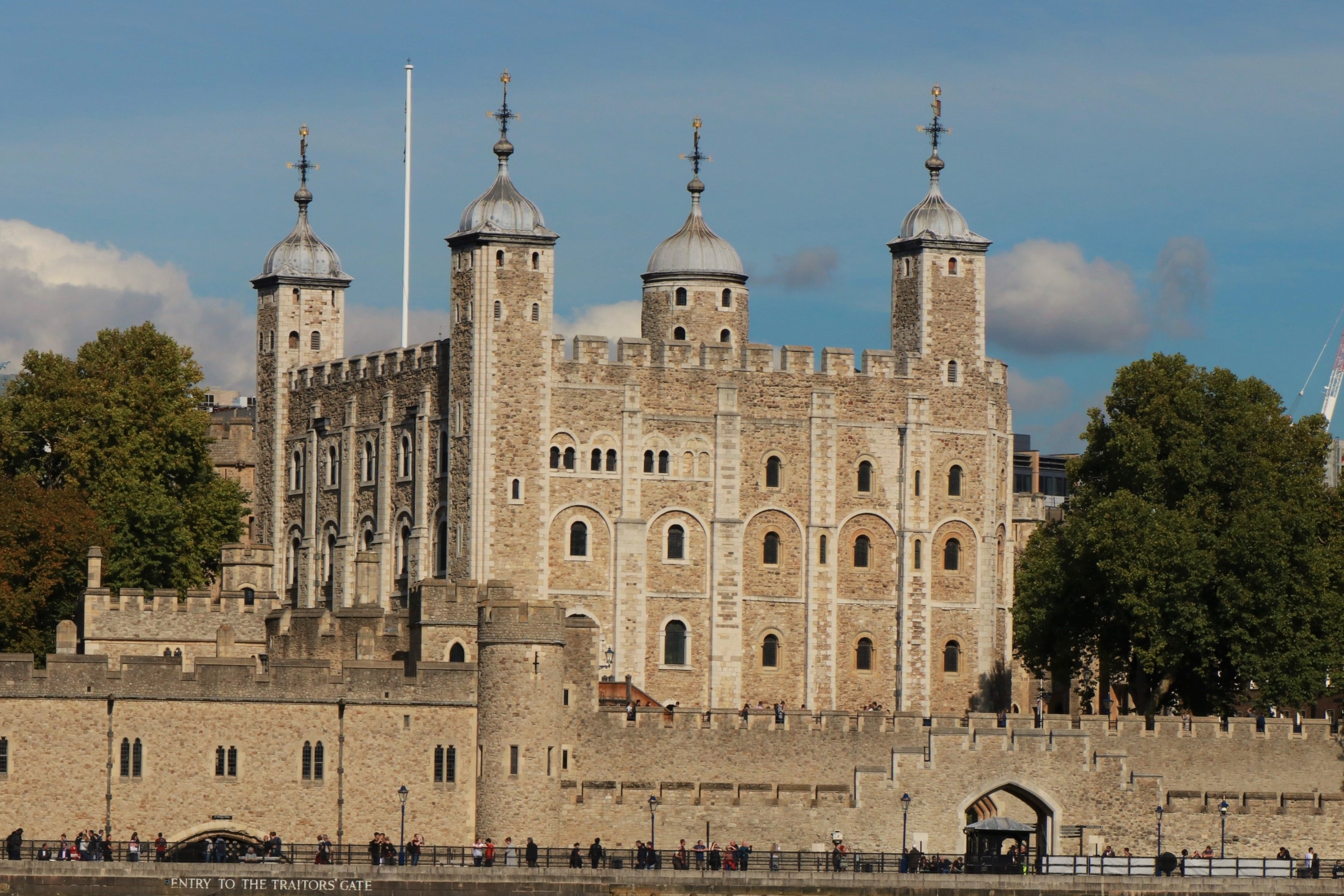 A Torre de Londres é um dos passeios clássicos em Londres.
