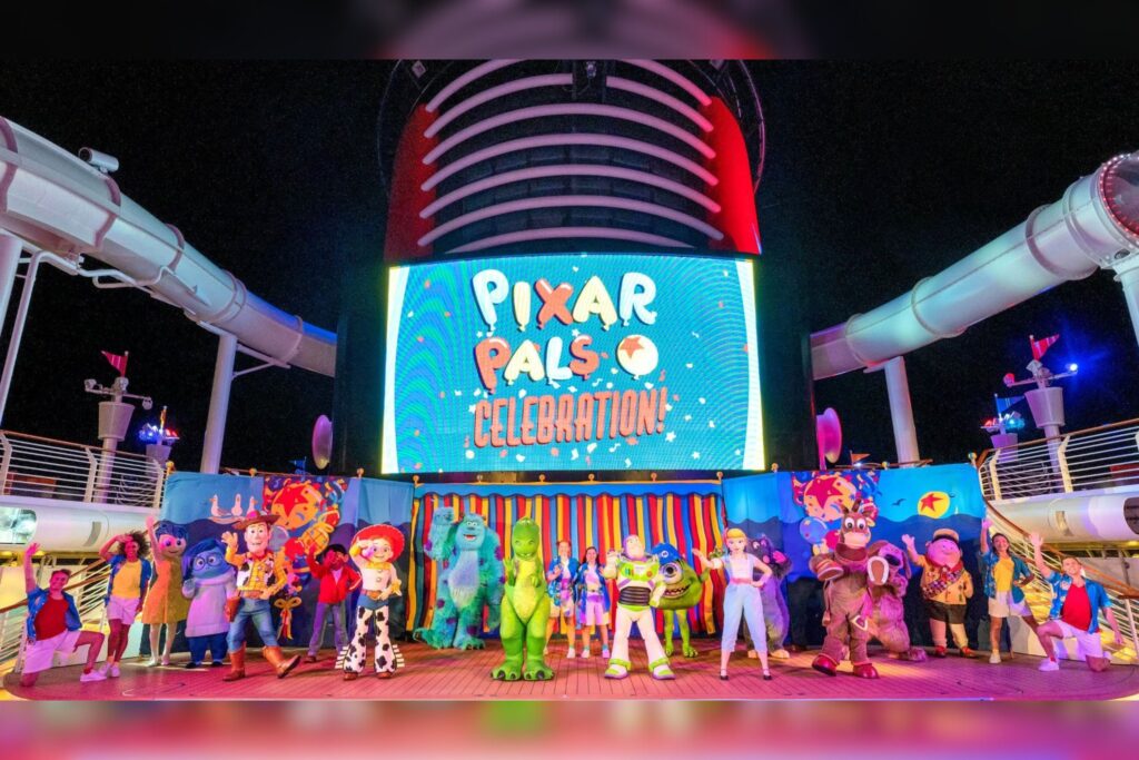 O Pixar Day at Sea acontecerá a bordo do Disney Fantasy, em 2026.