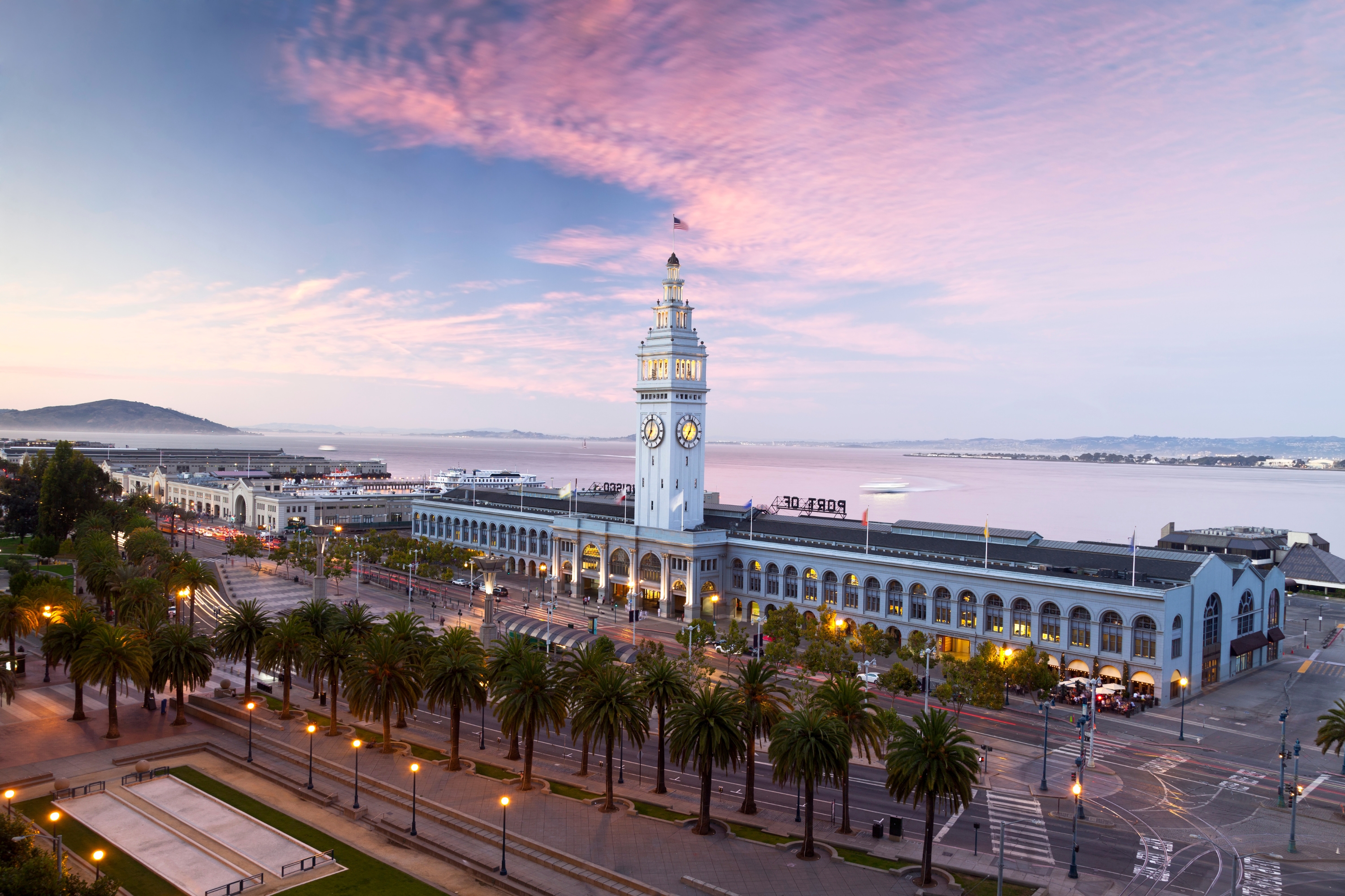O Ferry Building é um mercado gastronômico, que já foi a porta de entrada de quem chegava a San Francisco.