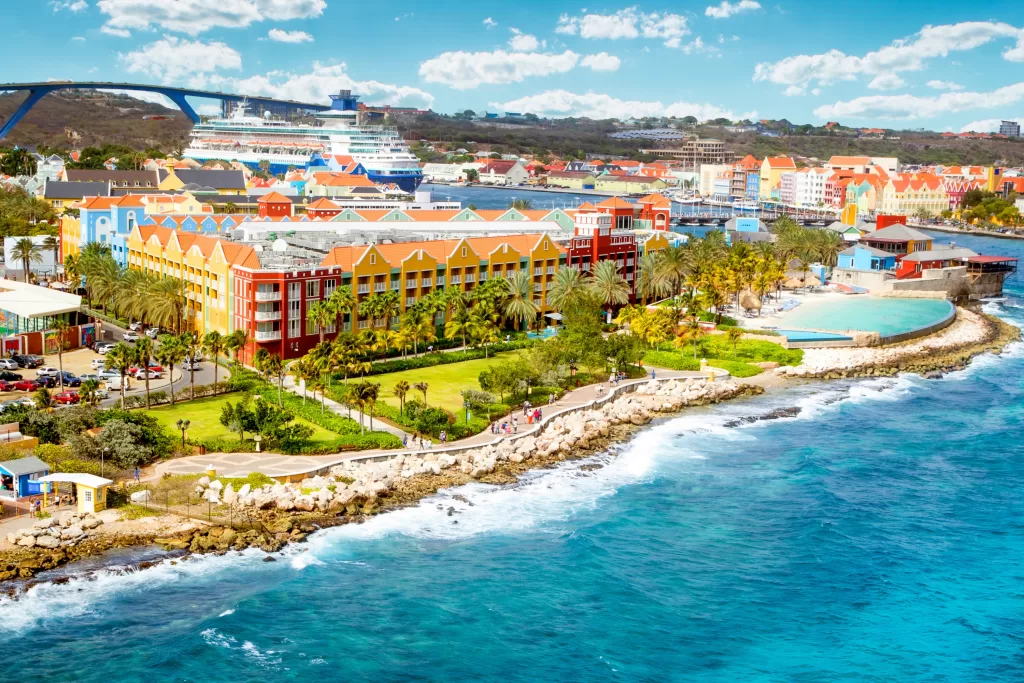 Por que se hospedar em Willemstad, em Curaçao.