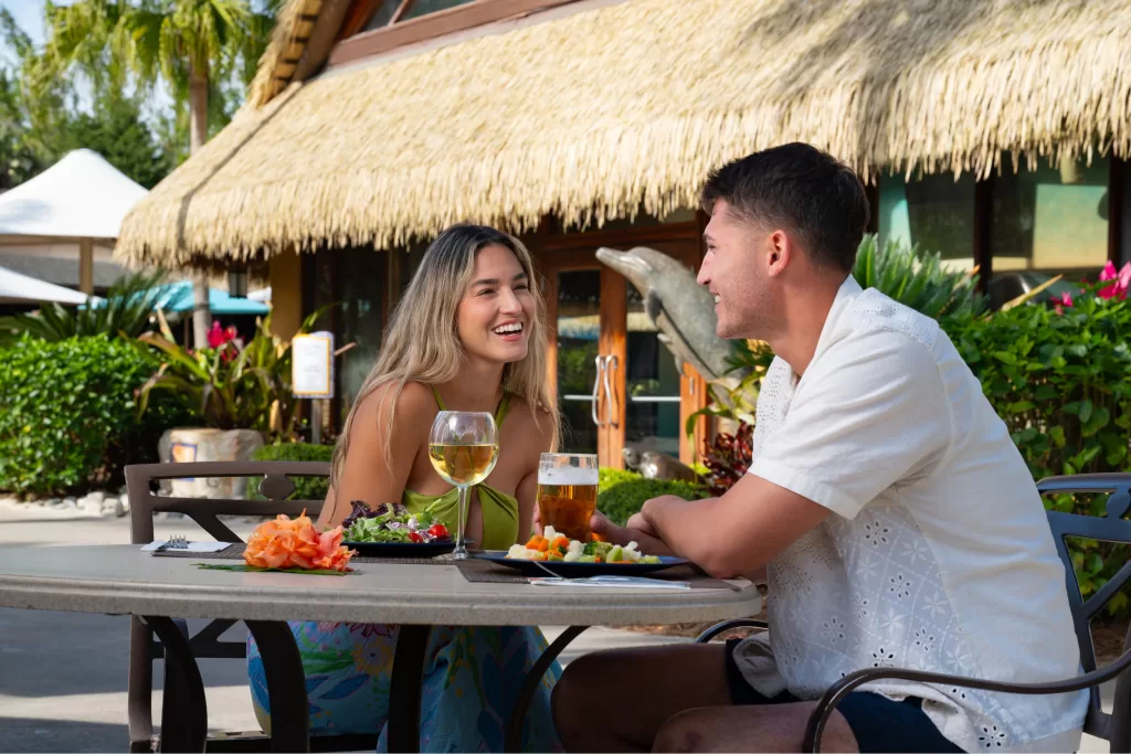 Tenha uma experiência de resort all inclusive no Discovery Cove.