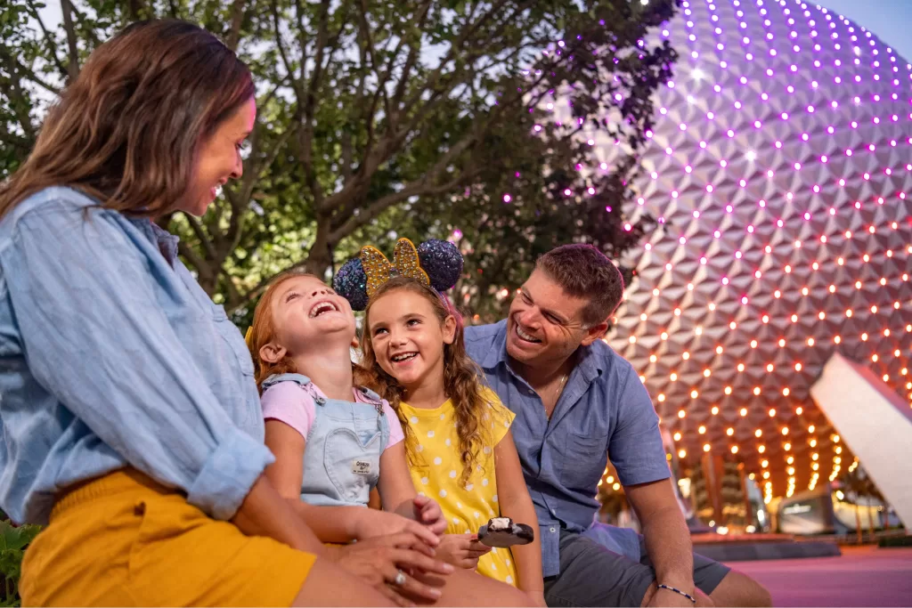 A área do World Celebration é onde você encontra o ícone do EPCOT: a Spaceship Earth.