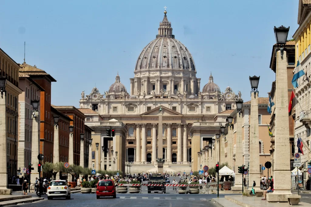 Quem não tem problema com orçamento, o Vaticano é uma boa escolha para se hospedar.