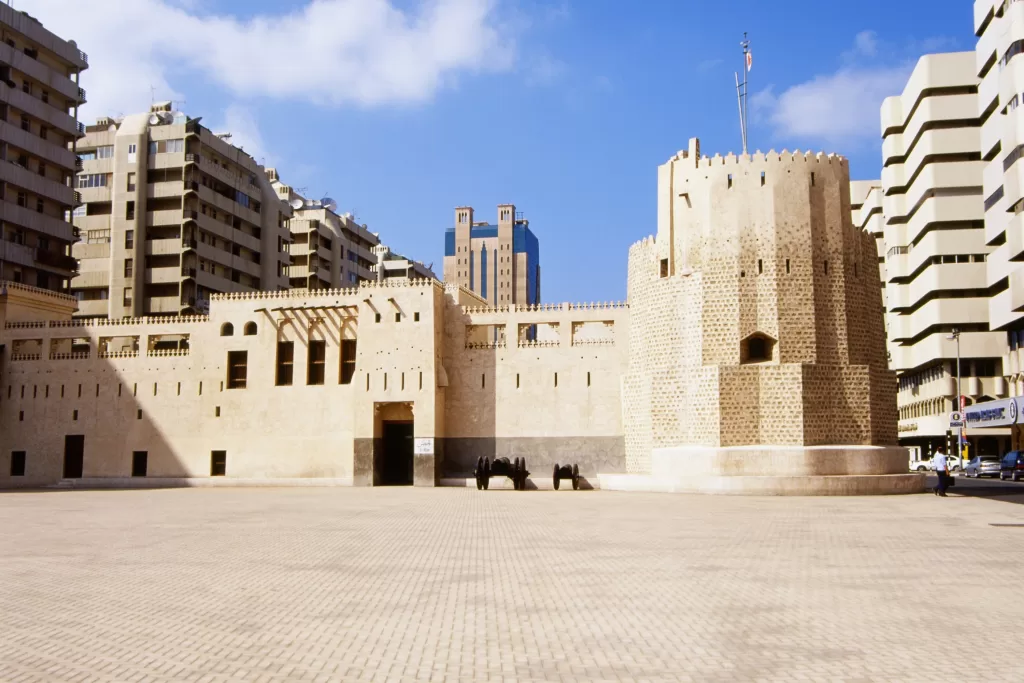 Al Fahidi é uma região de Dubai com hospedagens mais econômicas.