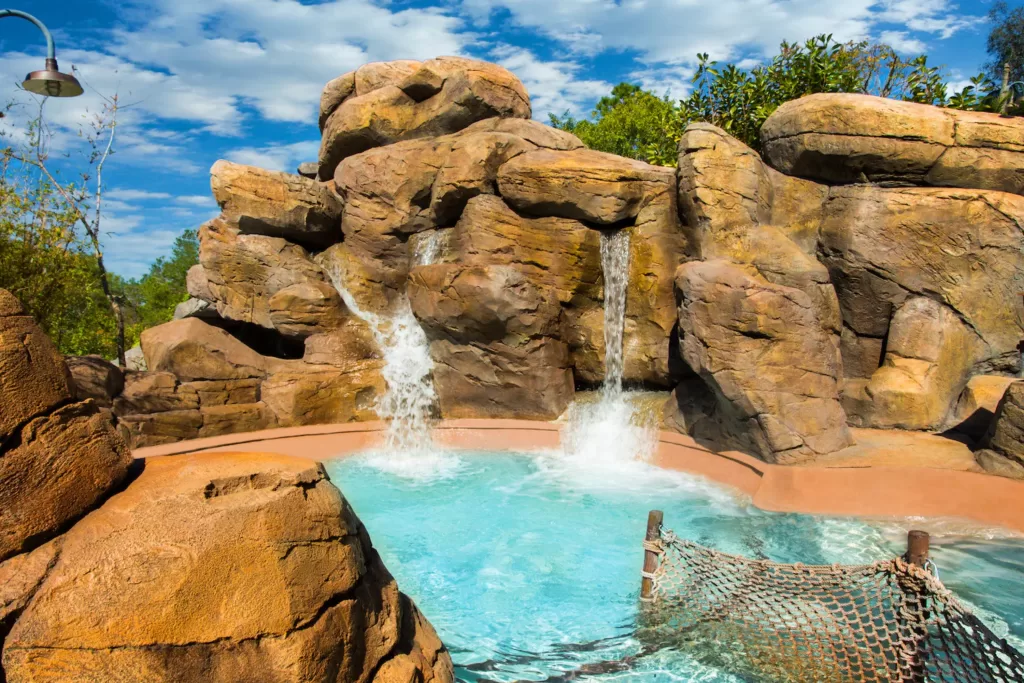 O Keelhaul Falls é uma descida eletrizante no Typhoon Lagoon.