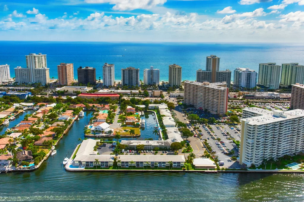 Vejas quais documentos você precisa para viajar para Fort Lauderdale, na Flórida.