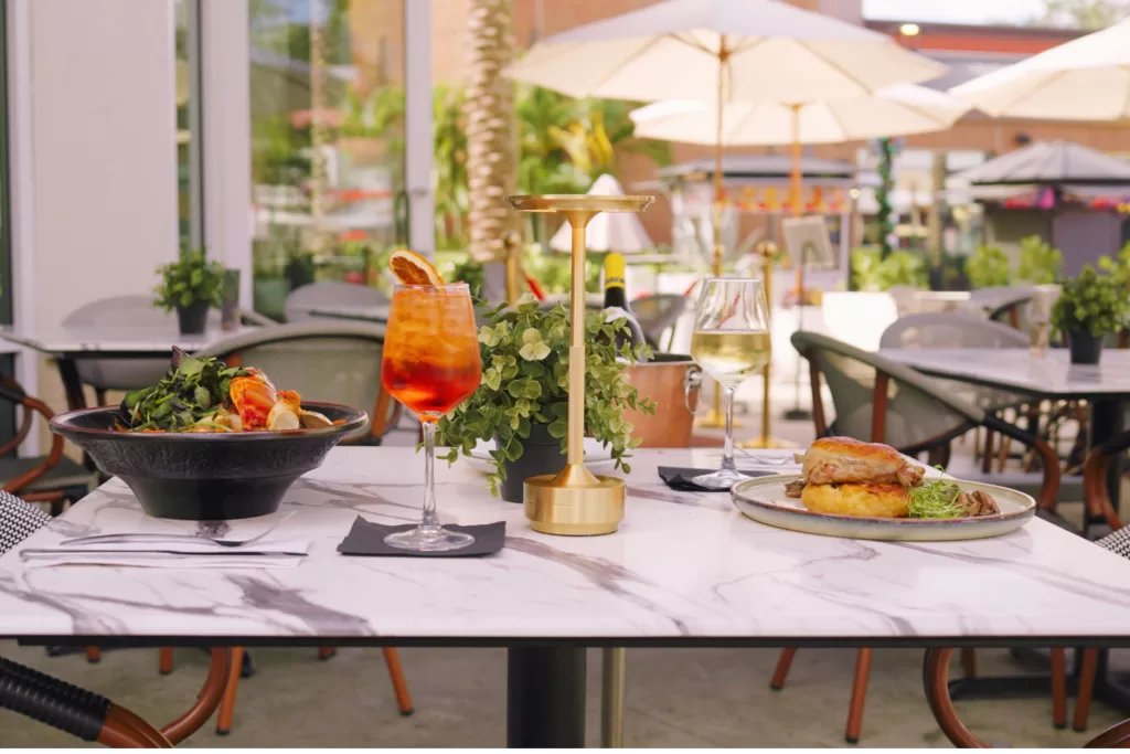 Não faltam opções deliciosas para você aproveitar no ICON Park.