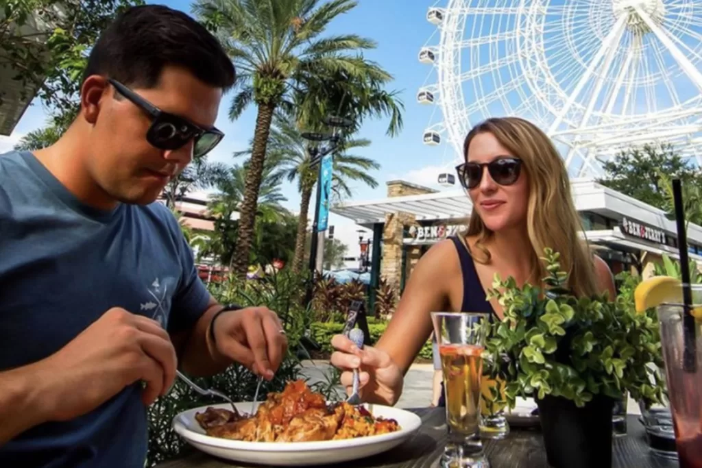 Confira com a VMZ Viagens todas as opções de restaurantes no ICON Park.