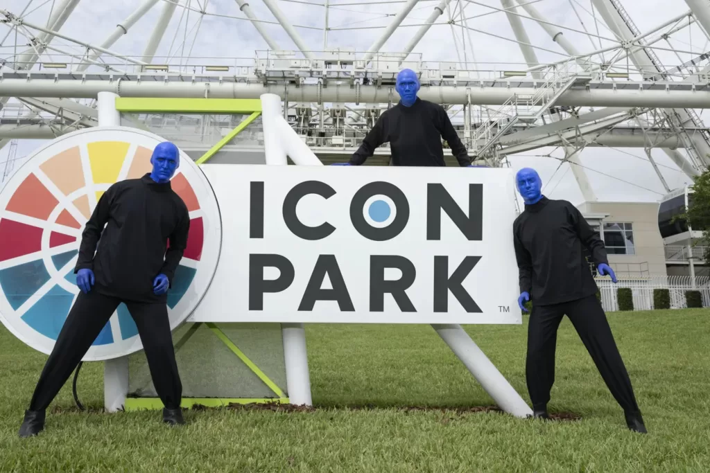 Em breve, o Blue Man Group vai retornar a Orlando, no ICON Park.