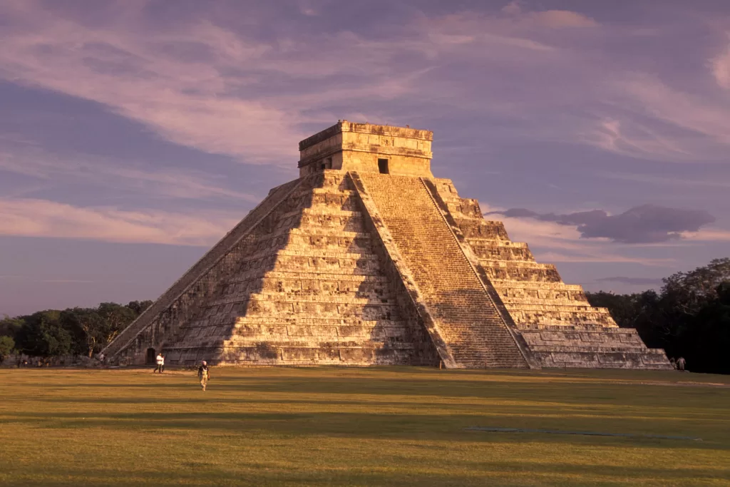 Chichén Itzá é uma das 7 Maravilhas do Mundo Moderno - e parada obrigatória para quem vai a Cancún.