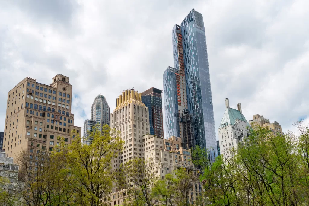 O Upper East Side, em Nova York, é para quem busca hospedagens mais sofisticadas e ficar pertinho de lojas de luxo e de museus, como o MET e o Guggenheim.