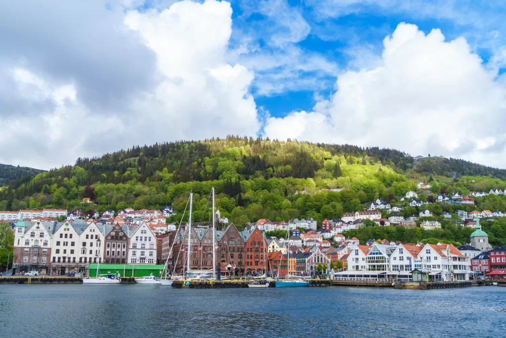 Para conhecer além de Oslo: Bergen.