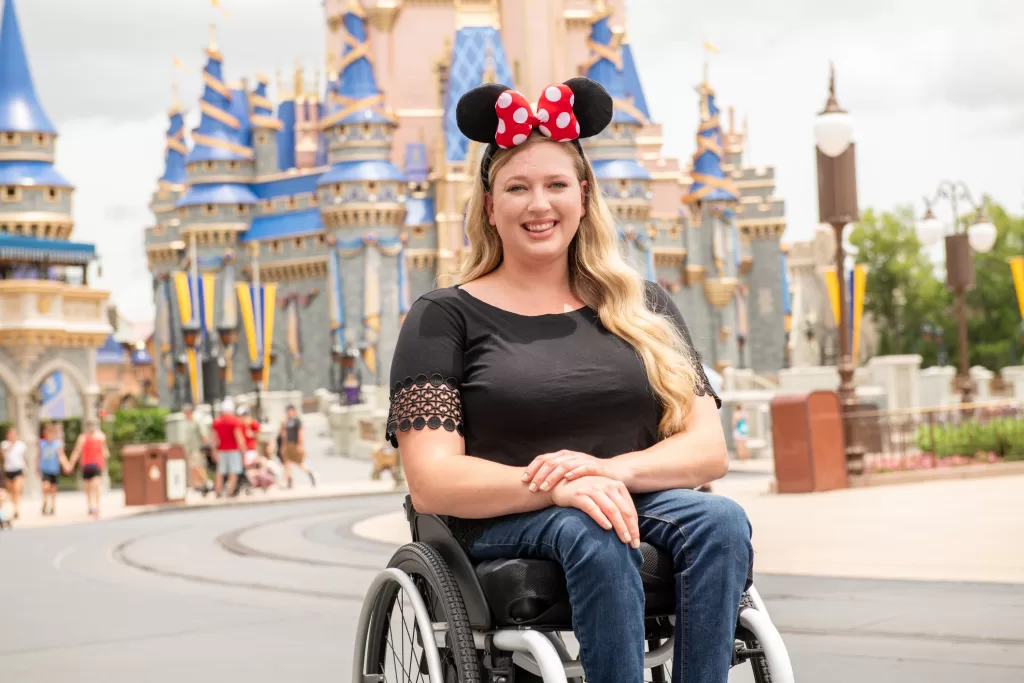 Saiba como fazer com que as fotos do Disney PhotoPass e Memory Maker apareçam no My Disney Experience.