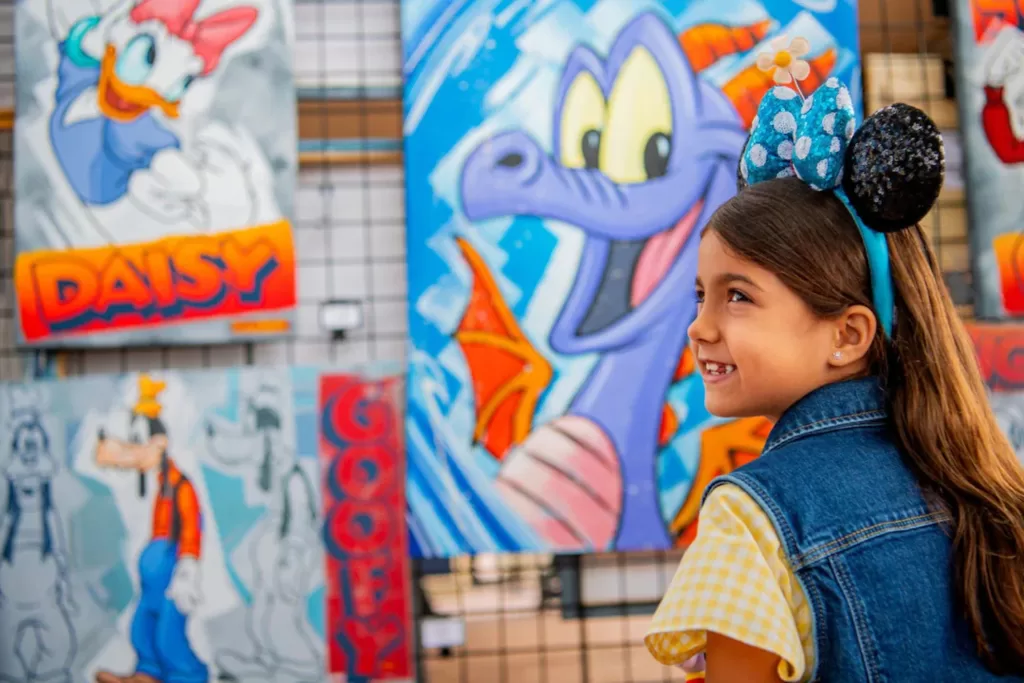 Não perca a caça ao tesouro com o Figment durante o International Festival of the Arts, no EPCOT.