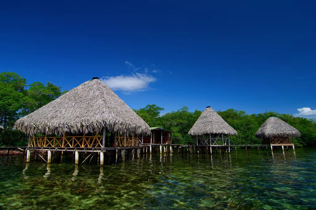 Saiba quando aproveitar o período seco do Panamá para curtir as praias paradisíacas do país.