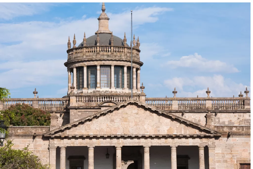 O Hospicio Cabañas (Instituto Cultural Cabañas) é Patrimônio da Humanidade pela UNESCO. 
